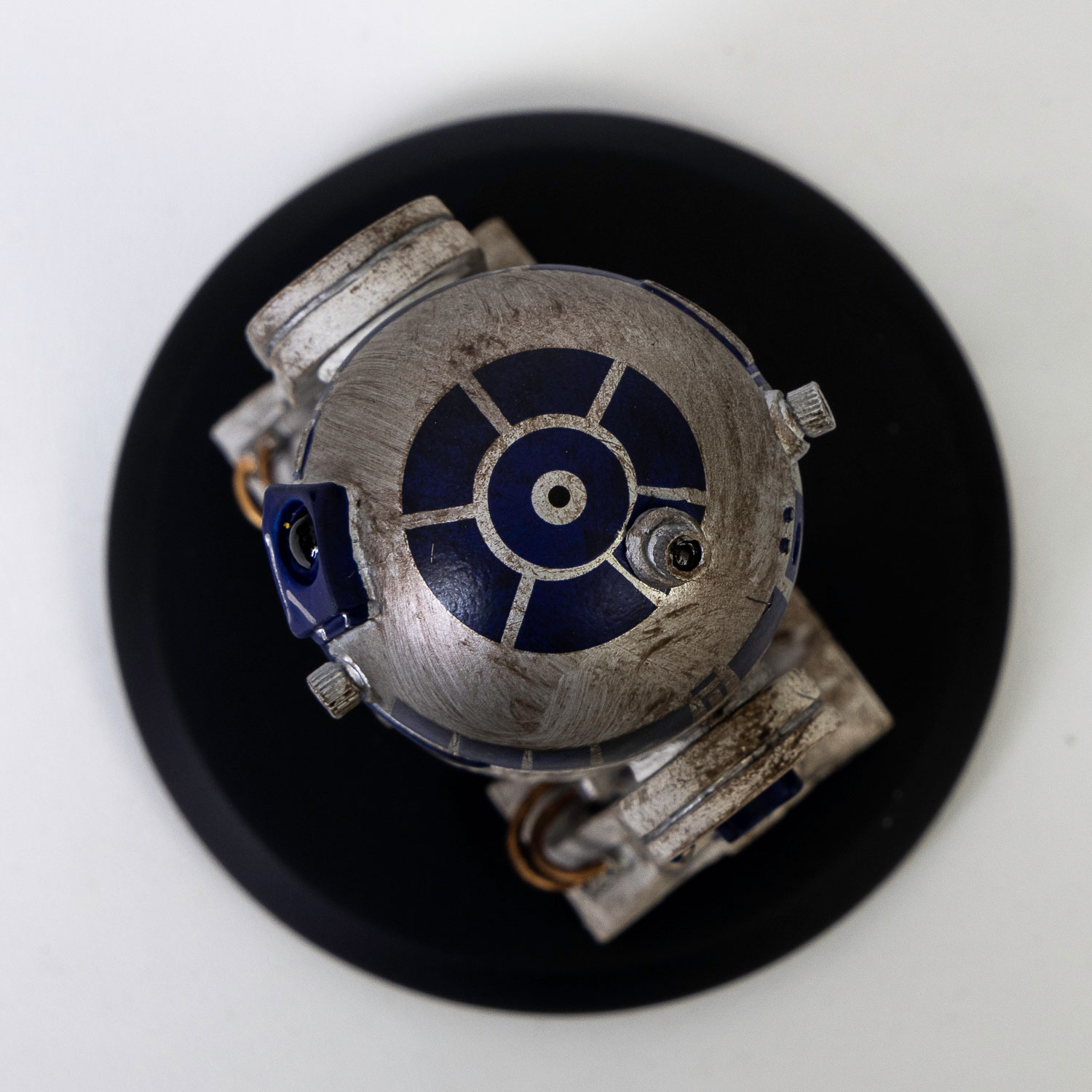 Figura Star Wars : R2-D2 (detalle n°6)