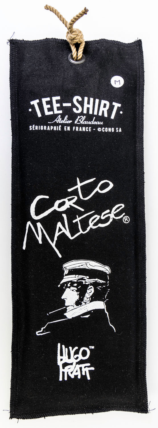 Hugo Pratt T-shirt : Corto Maltese , Cigarette (slipcover, black)